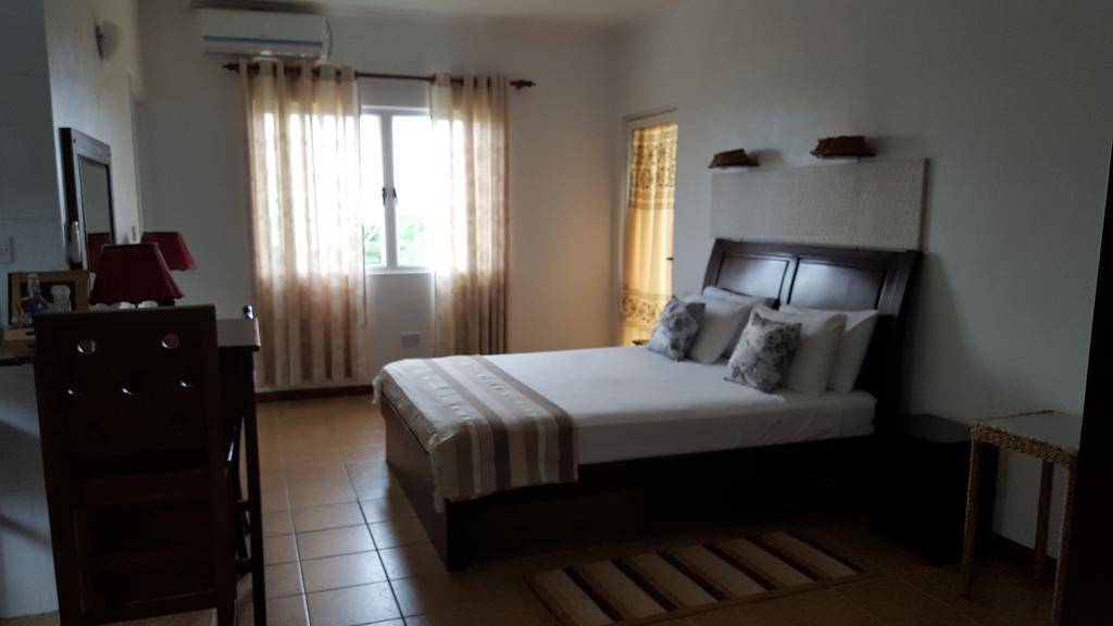 Villa Kayola - Self Catering Pointe La Rue Eksteriør billede
